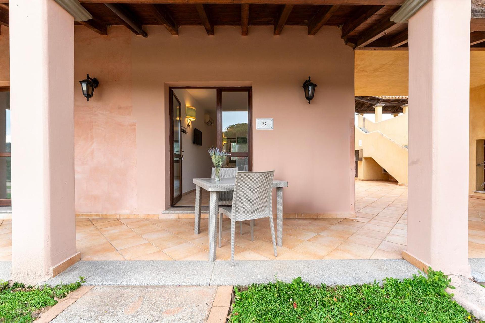 Residence Pierre & Vacances Vignola Mare Zewnętrze zdjęcie
